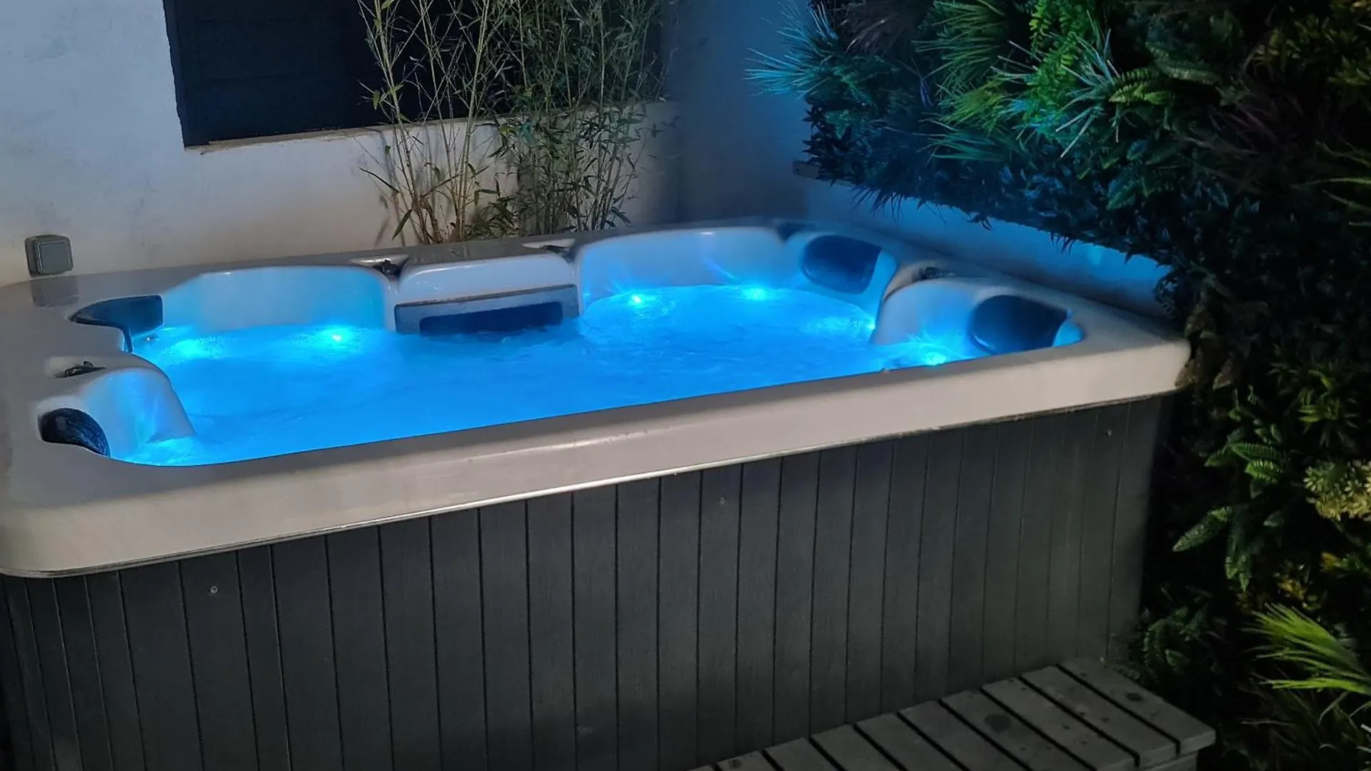 Phuket Bed & Breakfast Peypin 0*,