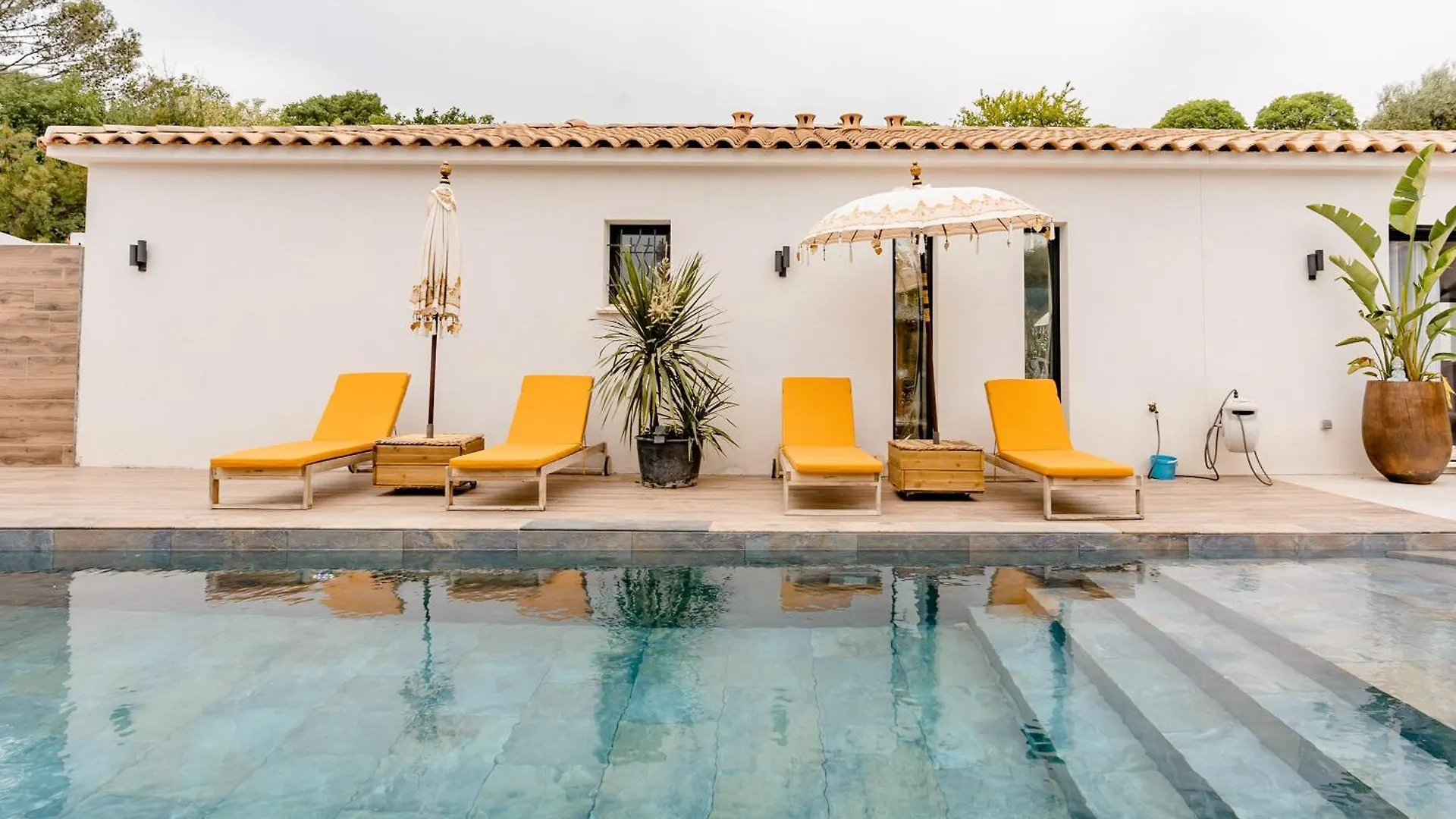 Phuket Bed & Breakfast Peypin