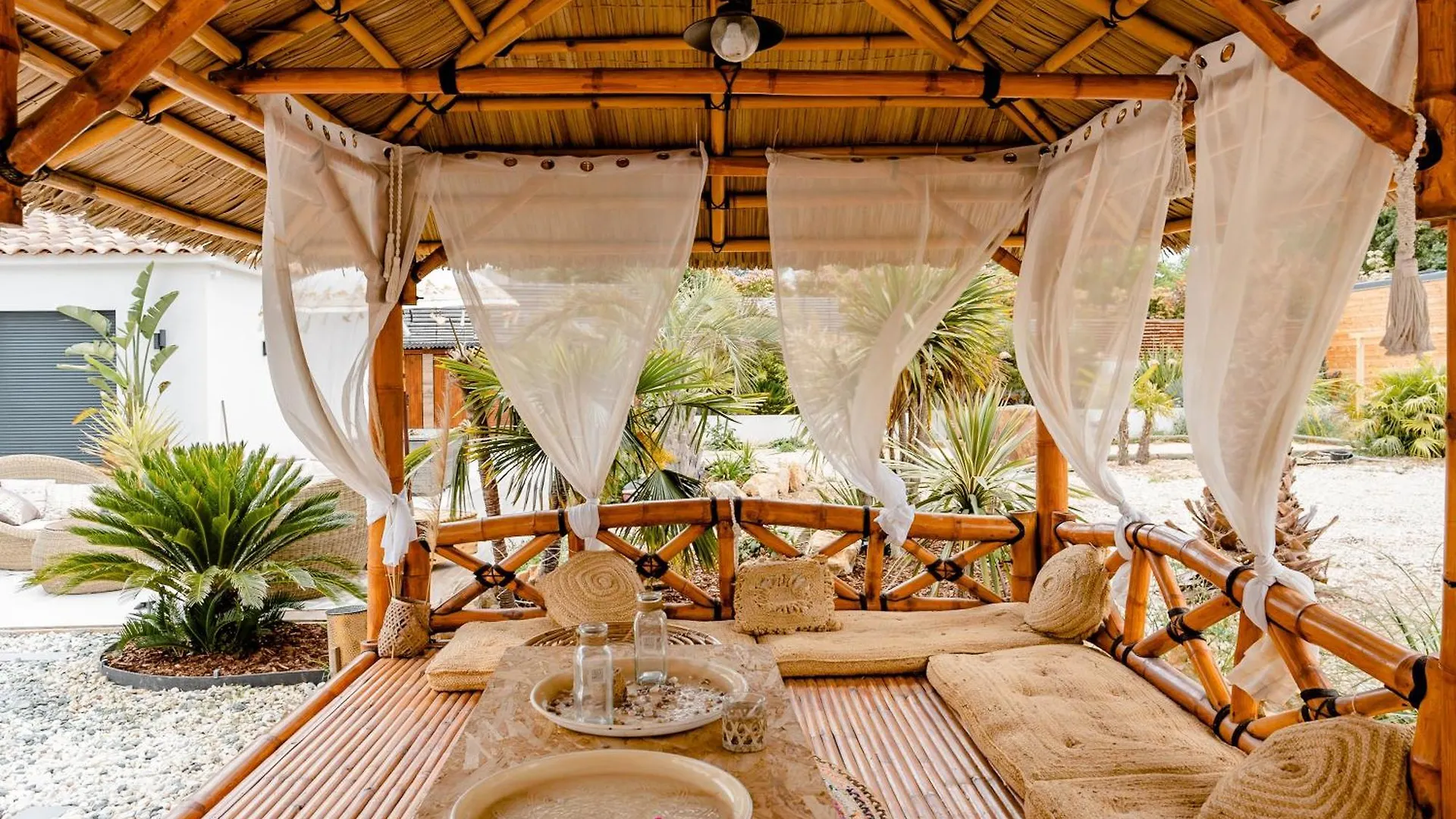 Phuket Bed & Breakfast Peypin