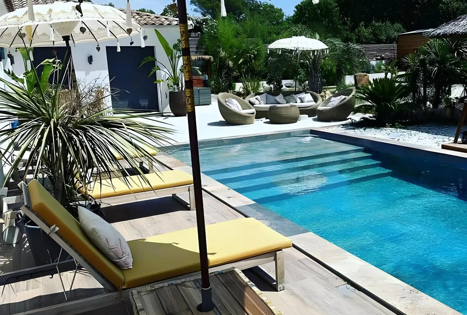 Phuket Bed & Breakfast Peypin