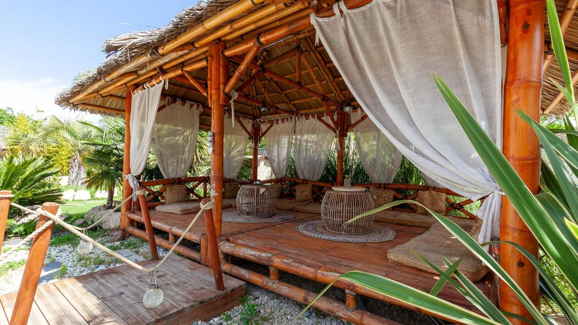 Phuket Bed & Breakfast Peypin