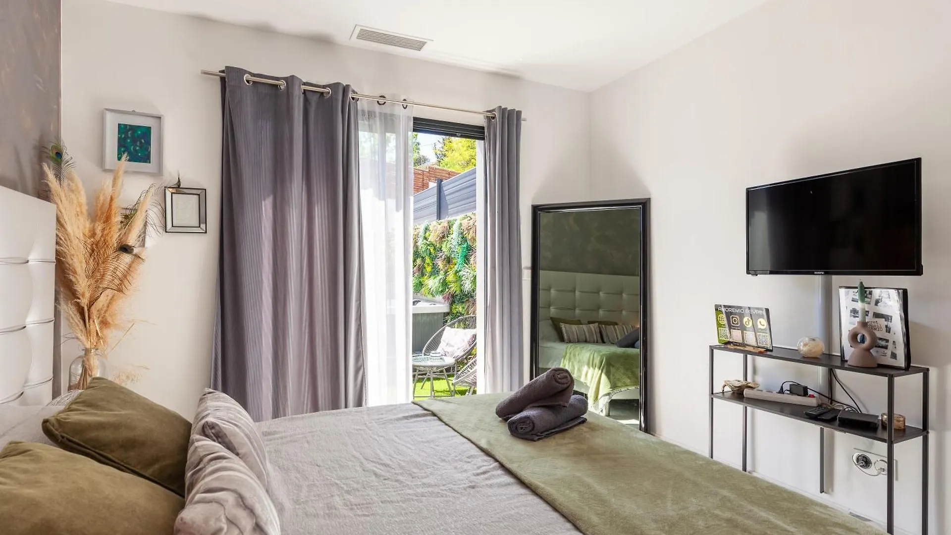 Phuket Bed & Breakfast Peypin 0*,